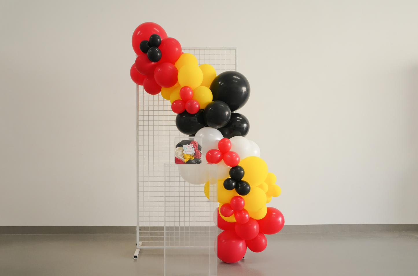 Do It Yourself Deflated Balloon Garland Kit - Mickey Mouse